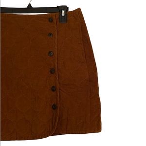 >>SOLD<< Madewell Quilted Corduroy Button Skirt